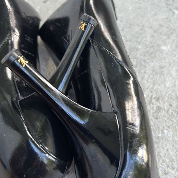 Louis Vuitton patent leather bow heels - Picture 6 of 10